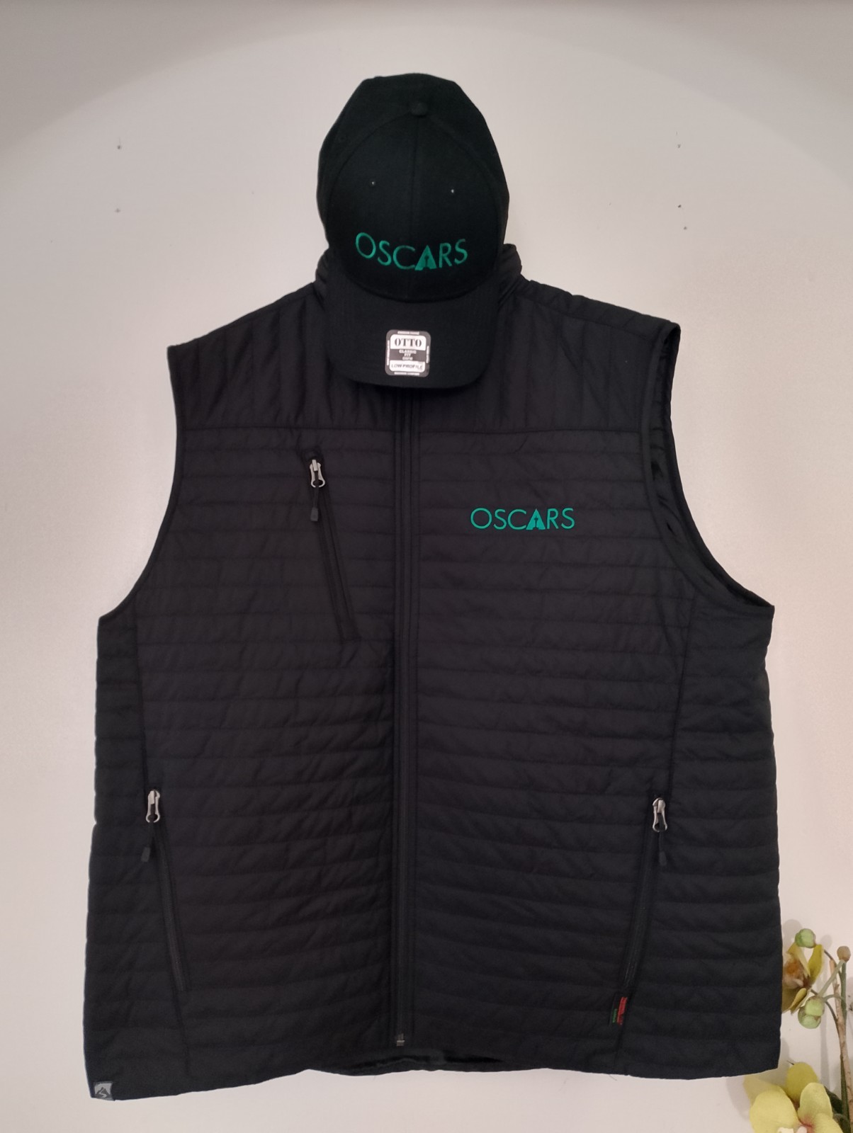 96th Oscars Academy Awards Crew Vest And Hat 2024 New Not Available To Public