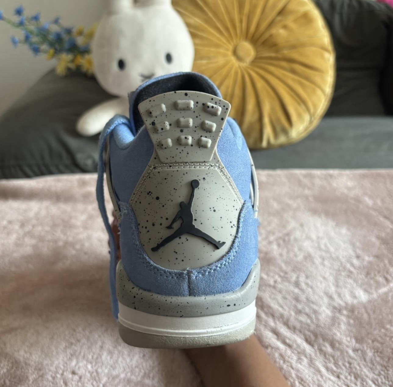 Jordan 4 Retro Blue
