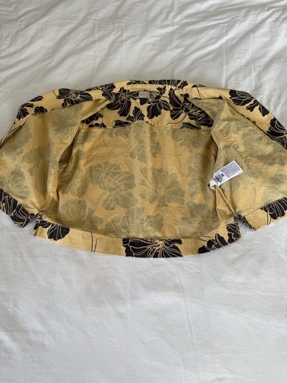 GAP Womens Short Sleeve Cropped Floral Button Front Shirt Mustard & Black Size S