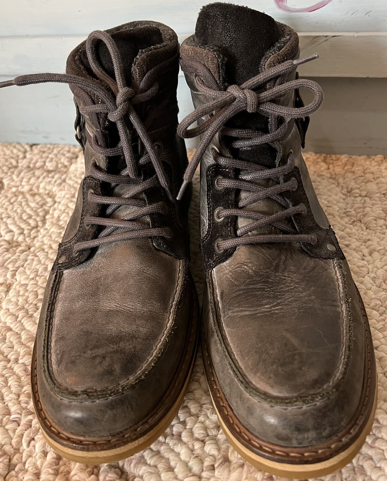 Steve Madden Mens Art Name New Guy Gray Leather Boots Sz US 11 EUR 44 Distressed