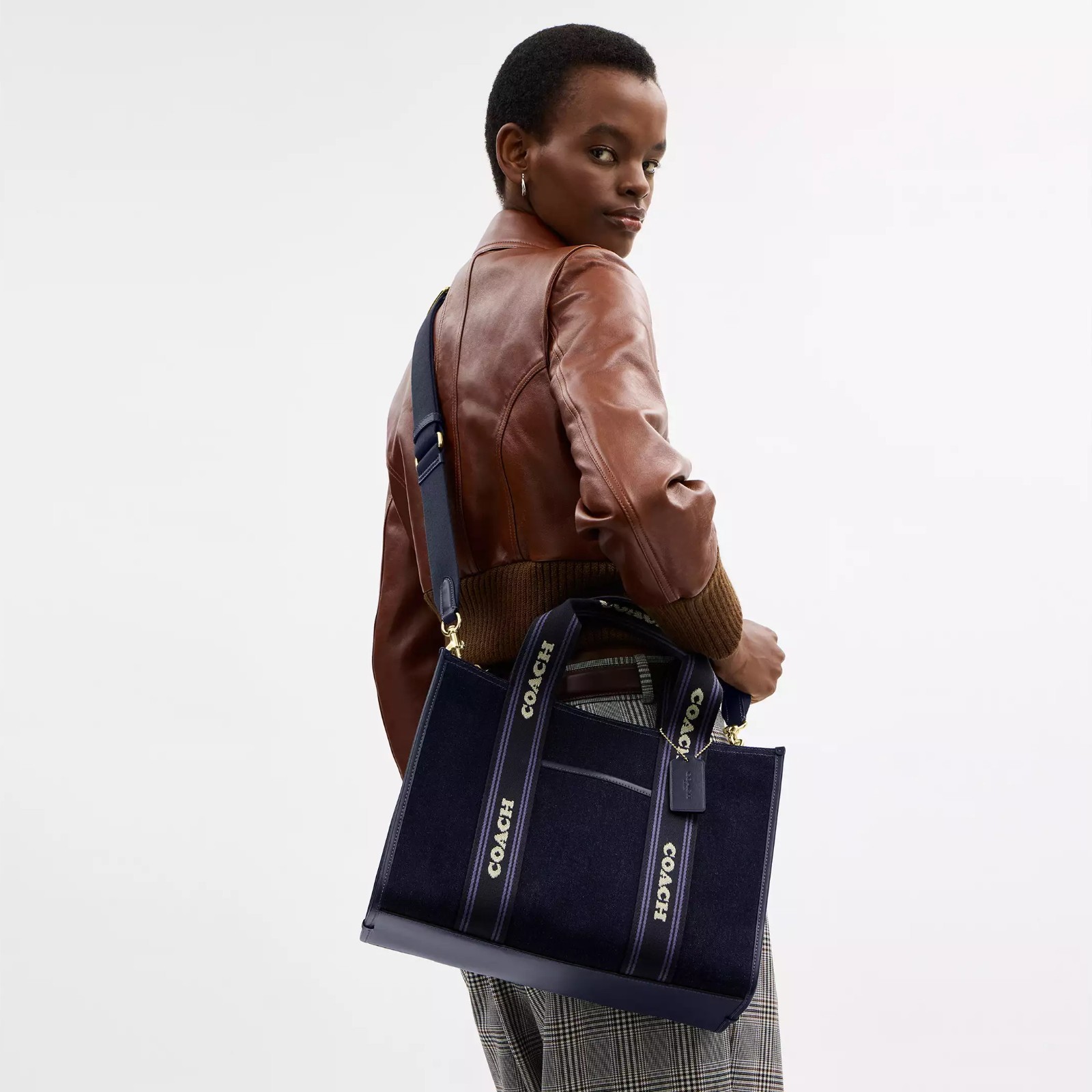 NWT Coach CY367 CBM10 CCL68 Smith Tote Bag