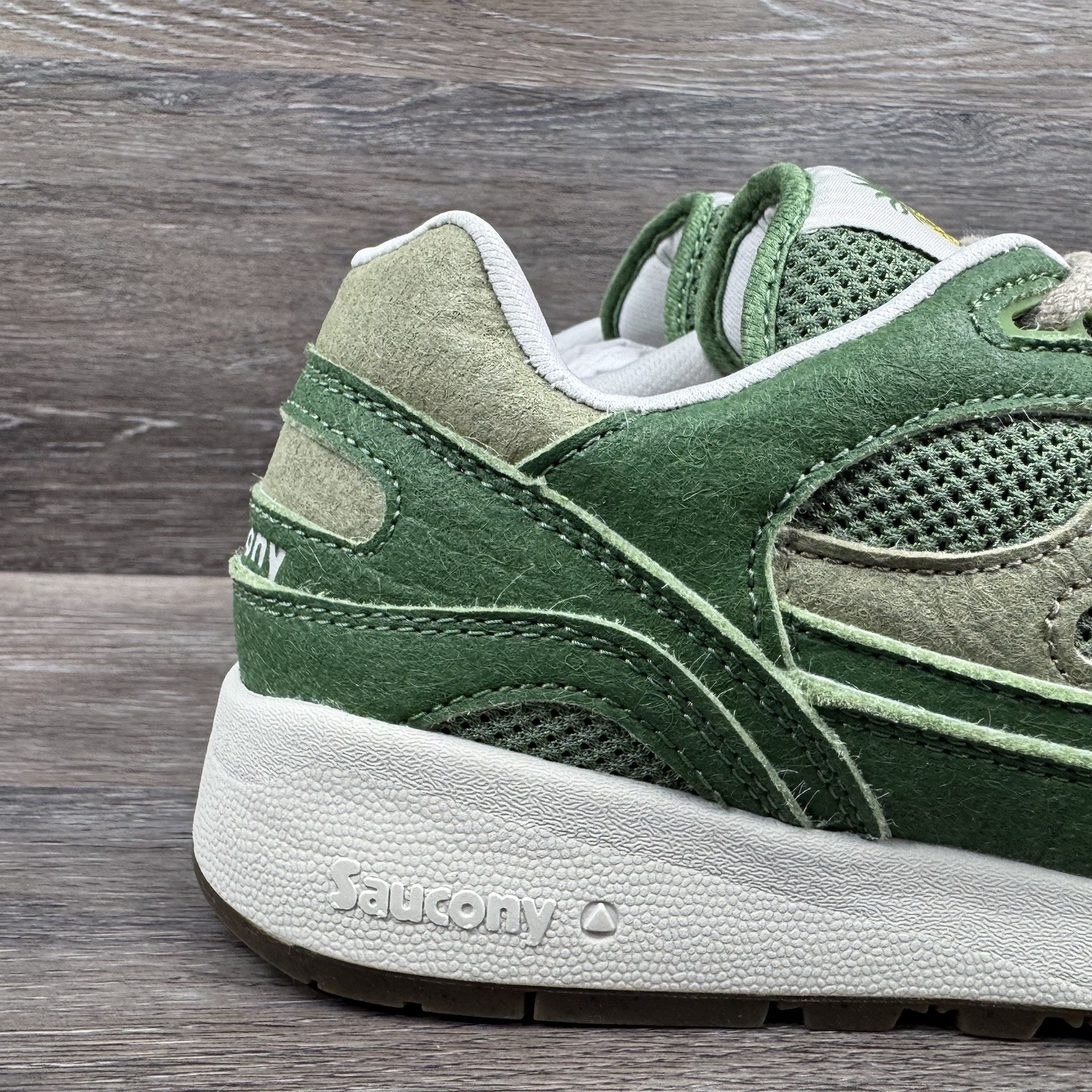 Saucony Shadow 6000 Shoes Men Size 8.5 Green RFG Artichoke pineapple Earth Pack