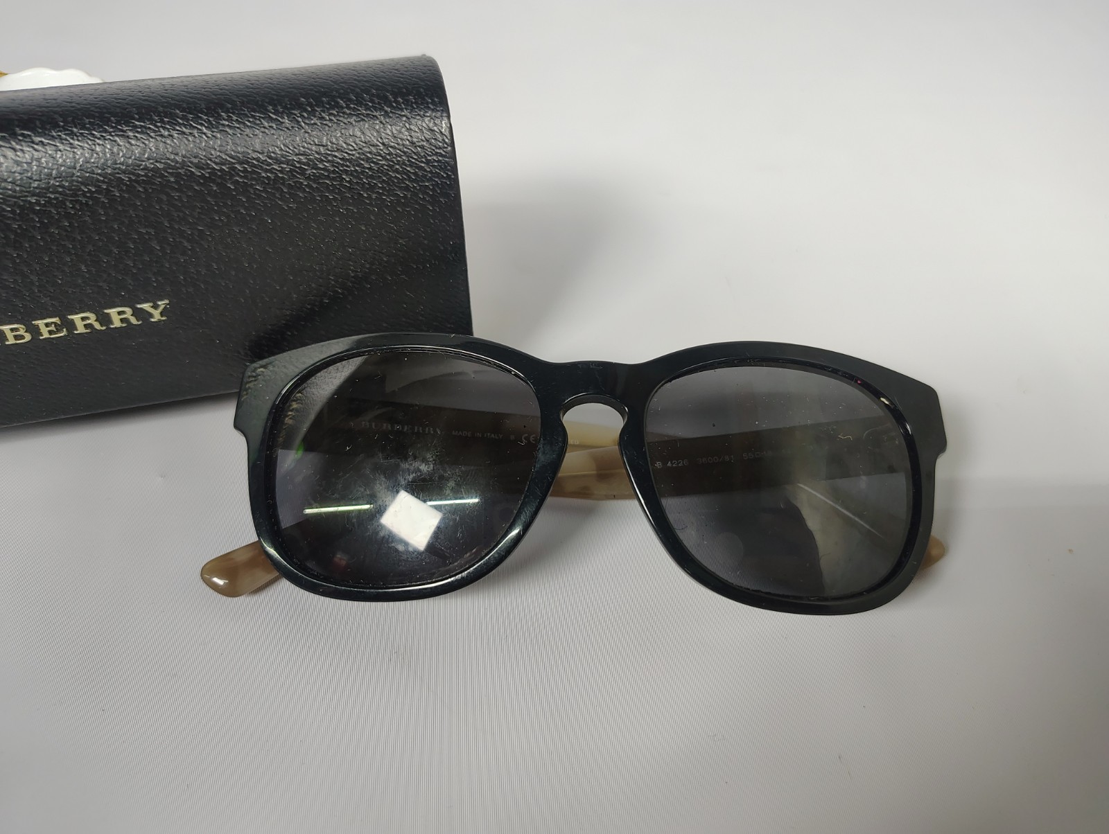 Burberry BE4226 3600/81 Polarized Sunglasses 55-18-145 Italy w/ Case