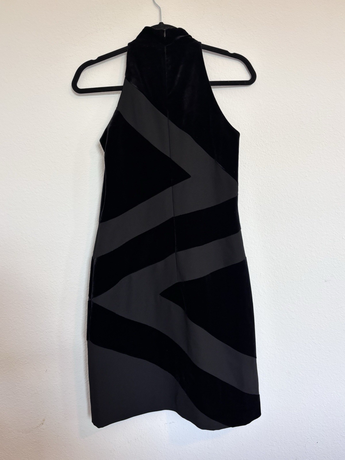 Vintage 90s Shelli Segal Black Velvet Geometric Halter Mini Dress Womens 4