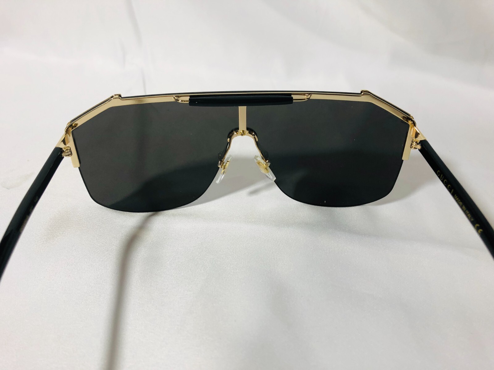Authentic New Gucci GG0291S Gold / Grey Lens Shield Sunglasses 100% UV