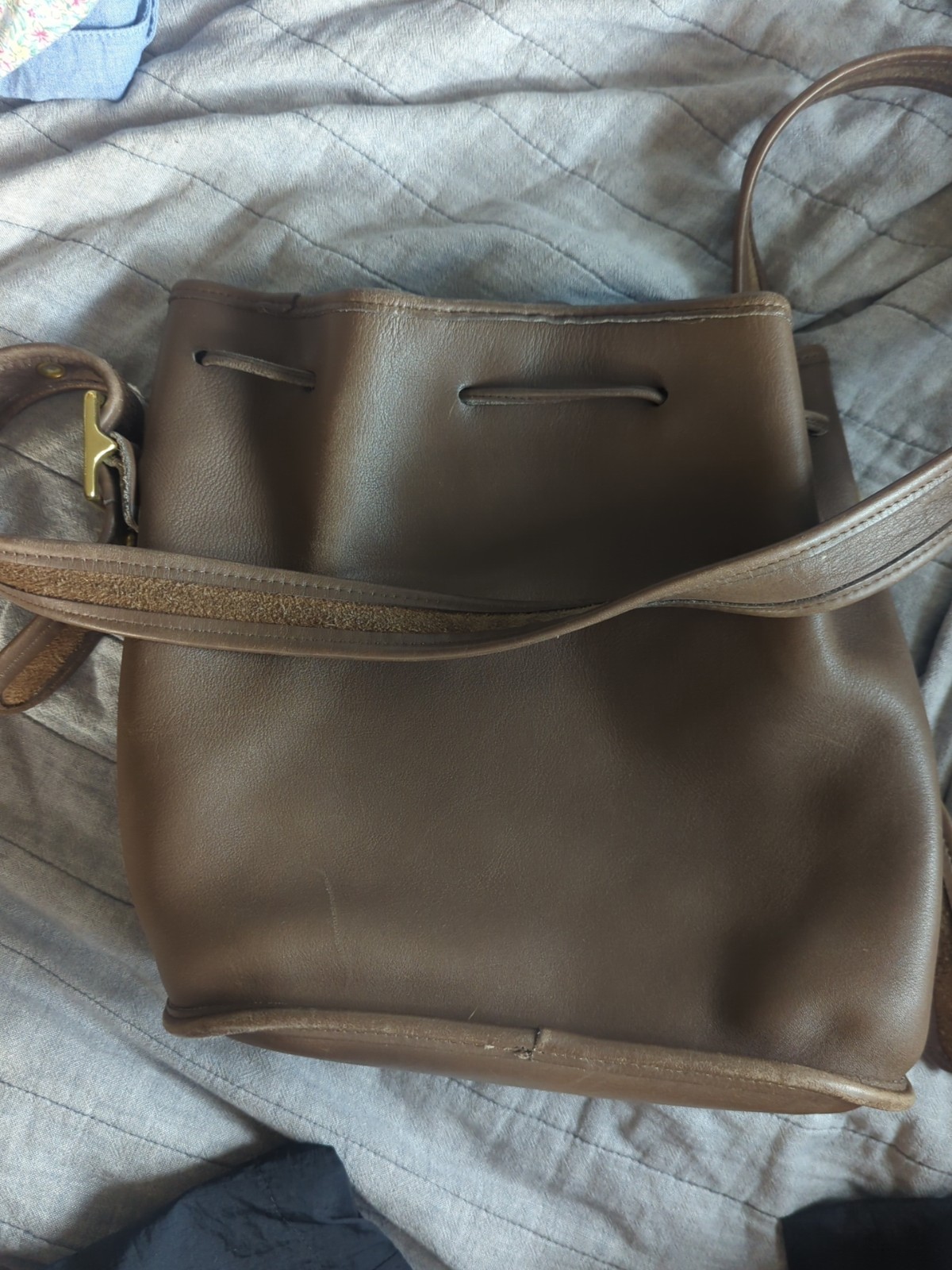 VINTAGE Coach Lula’s Legacy Mahogany Leather Drawstring Crossbody Bag # 9952