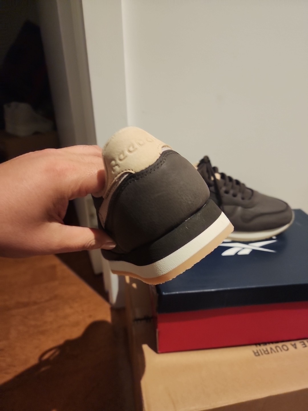 Reebok Classic Leather Premium Dark Brown 10 club c 85 Beige Tan Cream