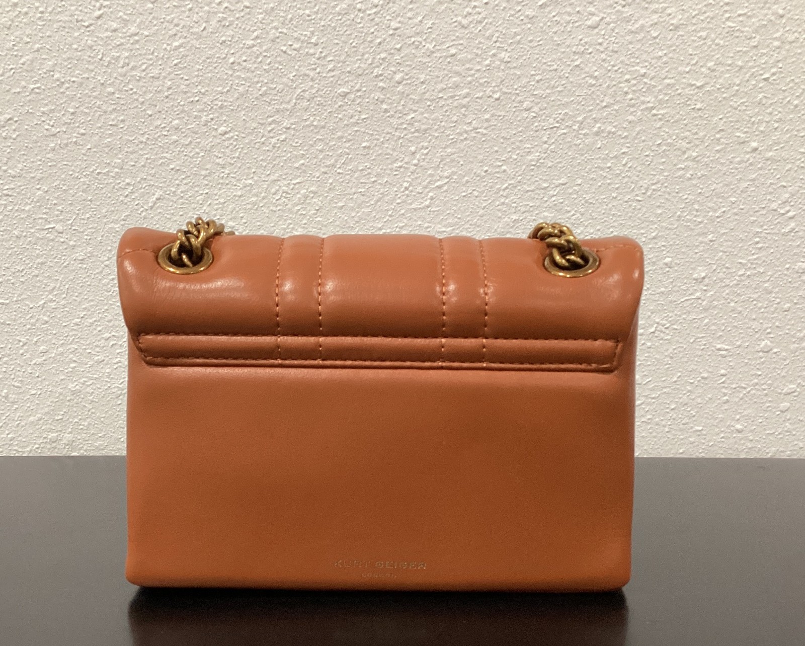 Kurt Geiger Mini The Union Jack 7.75″ x 5″ x 2.5″ Light Brown Leather Brass New