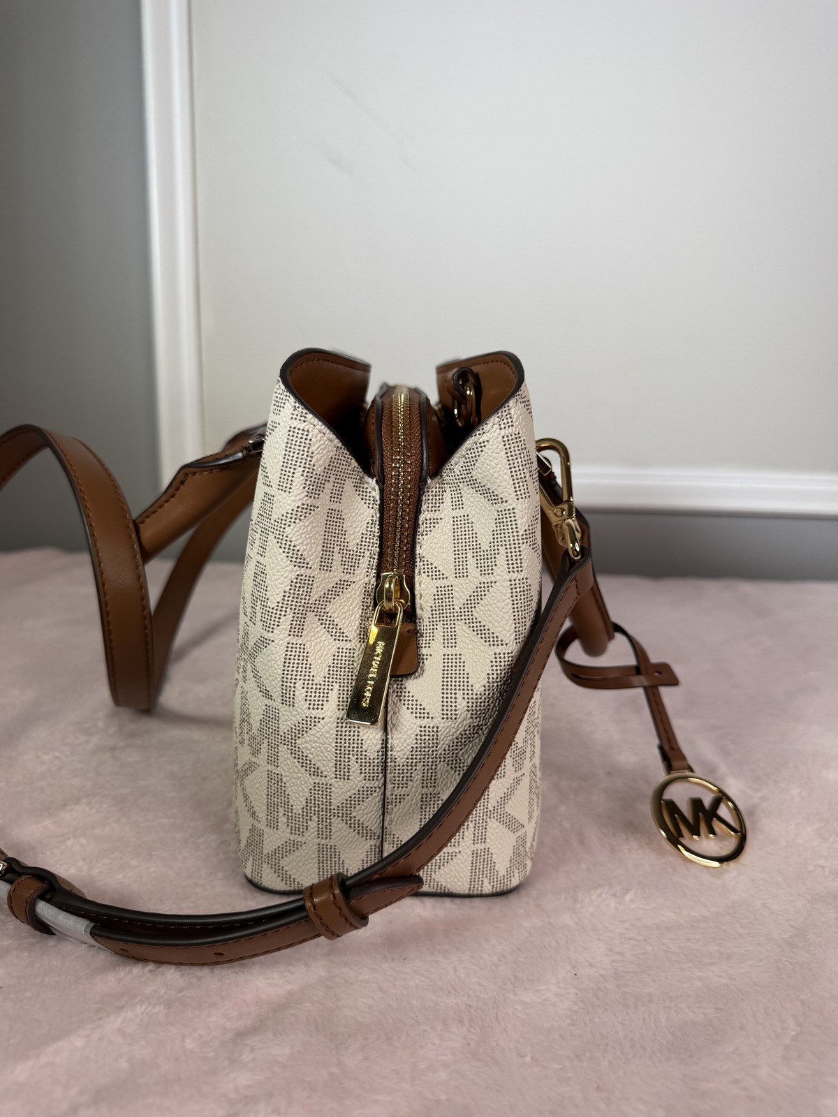 Michael Kors small satchel vanilla monogram