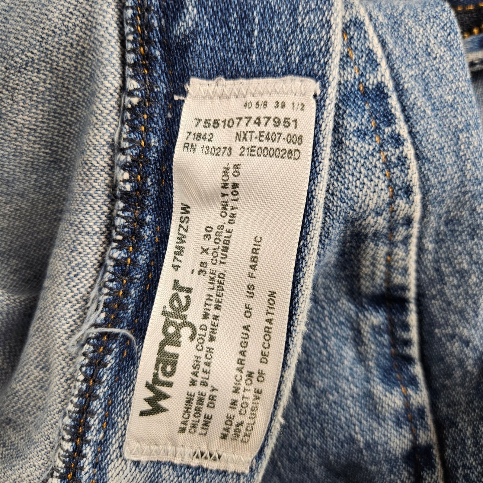 Wrangler 47MWZ Regular Fit Premium Performance Cowboy Cut Jeans Light Wash 38×30