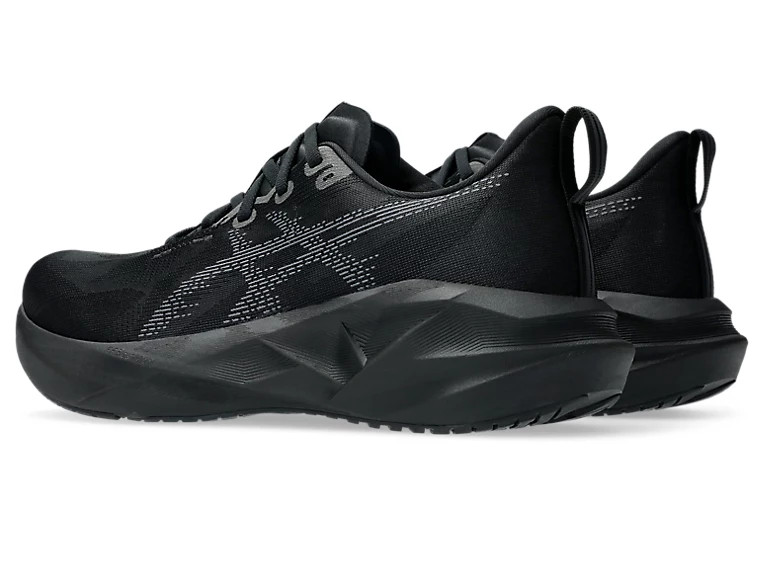 ASICS Novablast 5 Black/Carrier Grey Men’s 7 Road Running Shoes NEW IN BOX