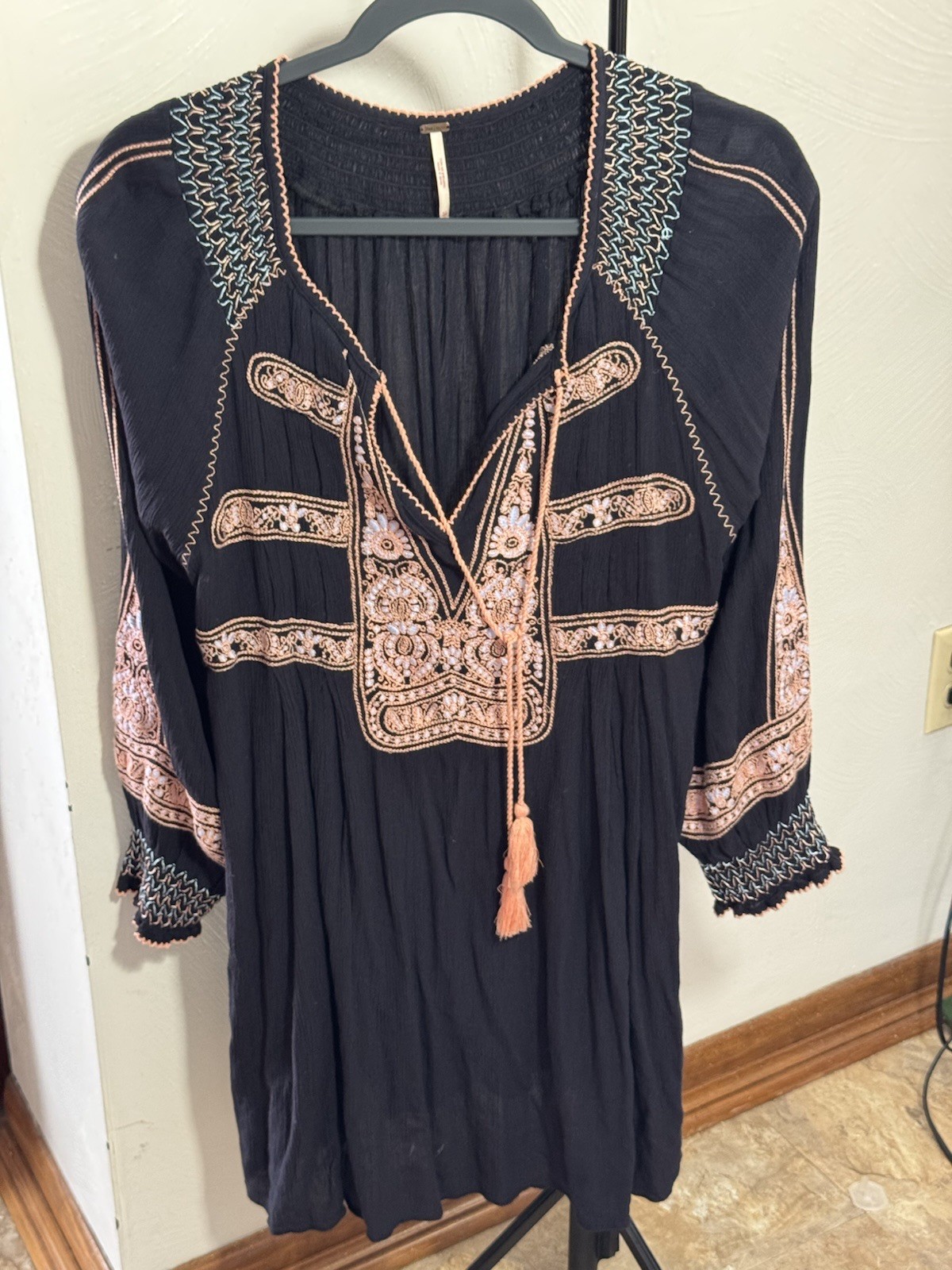 Free People Bohemian Dress Wind Willow Womens XS Embroidered Black Tunic