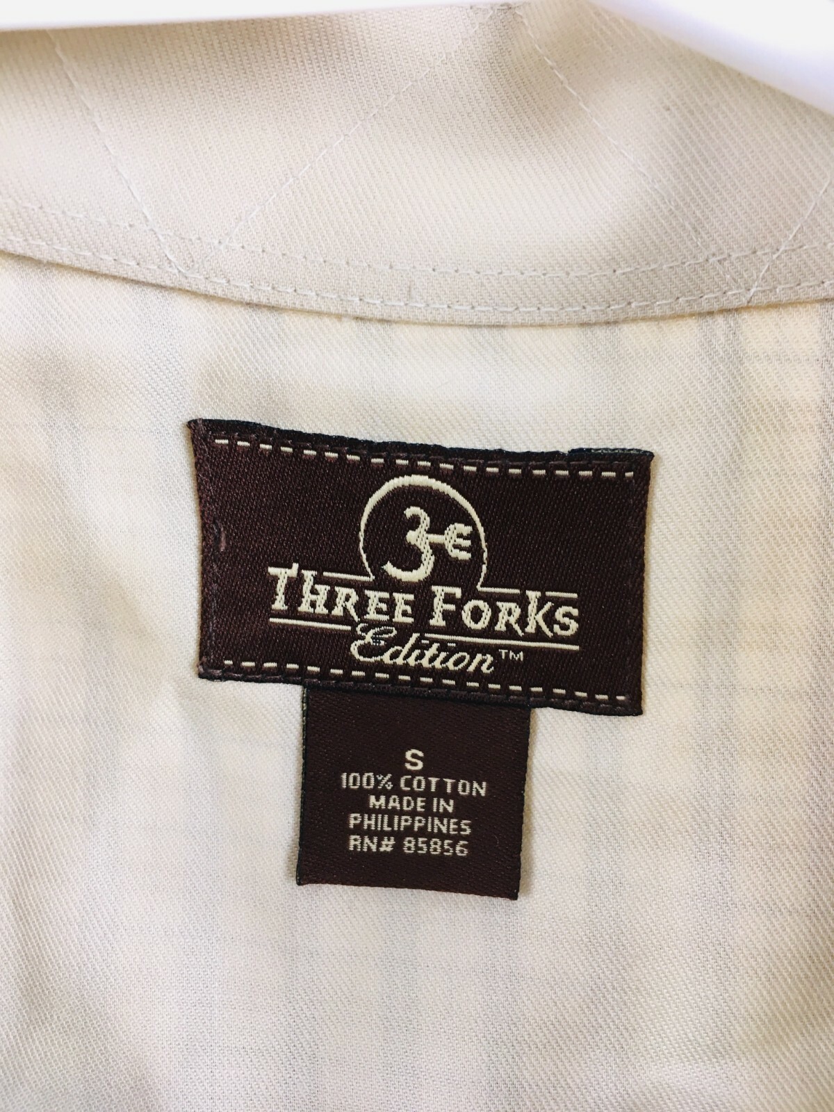 Three Forks Shirt Men’s Size Small Button Down Long Sleeve Plaid Nanotex Fabric