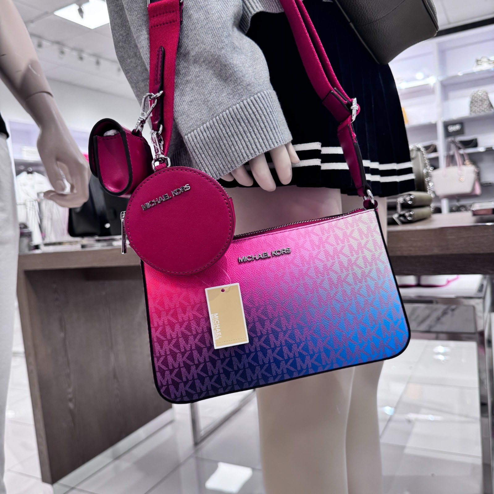 Michael Kors Jet Set Travel S Crossbody Tech 3in1 Bag Dark Raspberry color shift