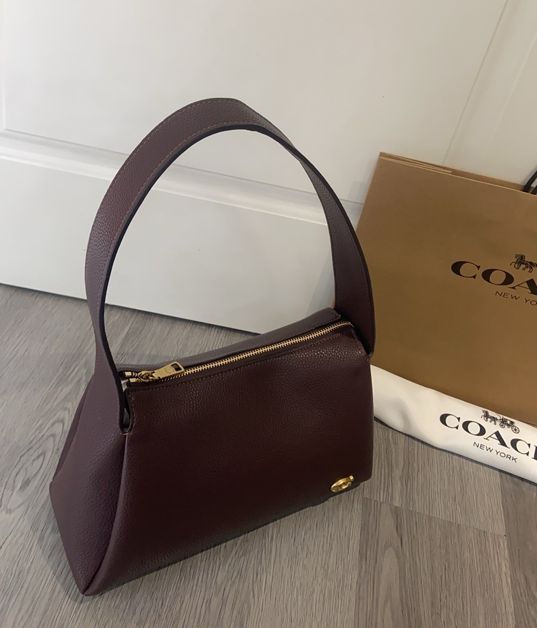 Coach Lola Shoulder Bag Maple Brown Pebbled Leather Gold Hardware Women’s Purse