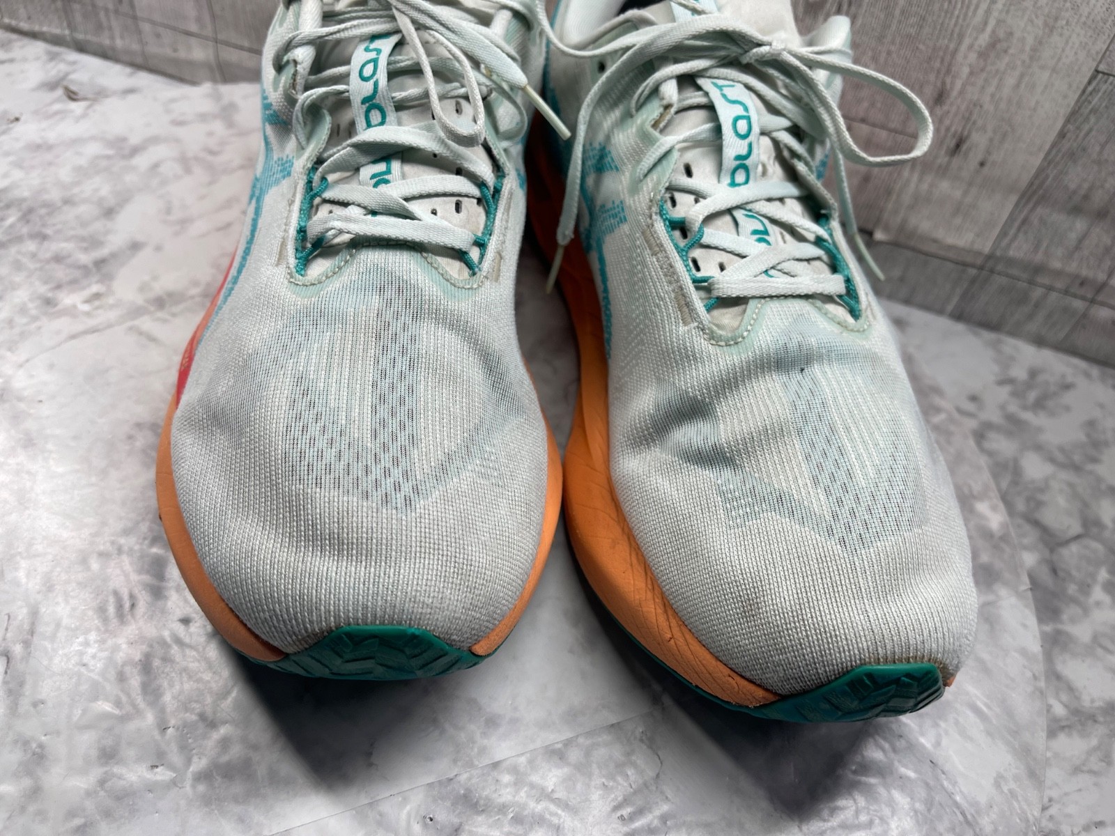 Asics Novoblast 5 Sneakers Men 14M Running Shoes Green Orange Athletic Trainer