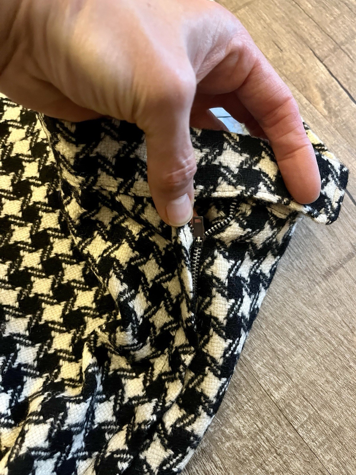 Vintage 1973 Houndstooth Maxi Skirt 38” Length Union Made Special Order TD Belk