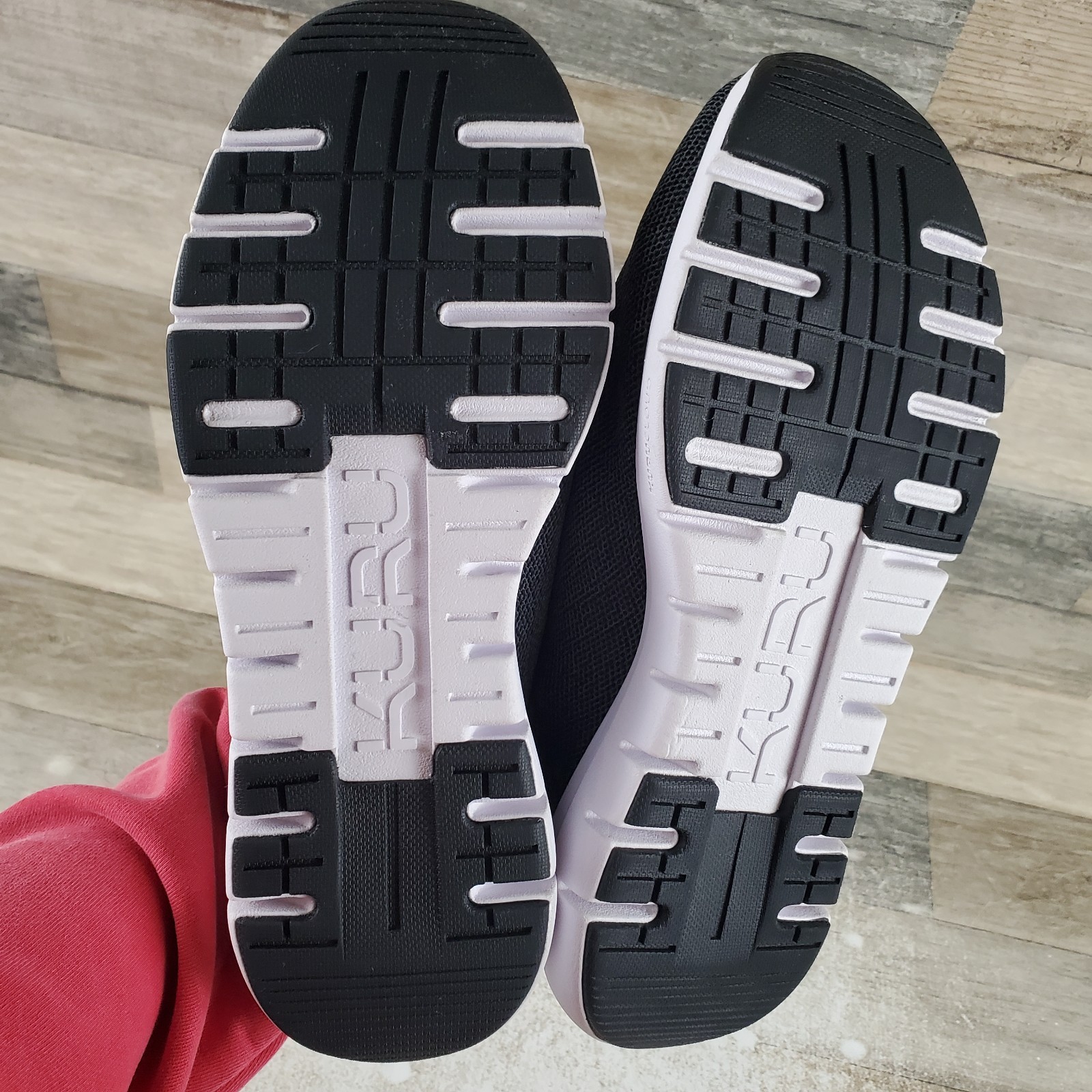 Kuru Flex Via Mens Shoes Sz 8.5 W Running Jet Black Bright White Lace Up Sneaker