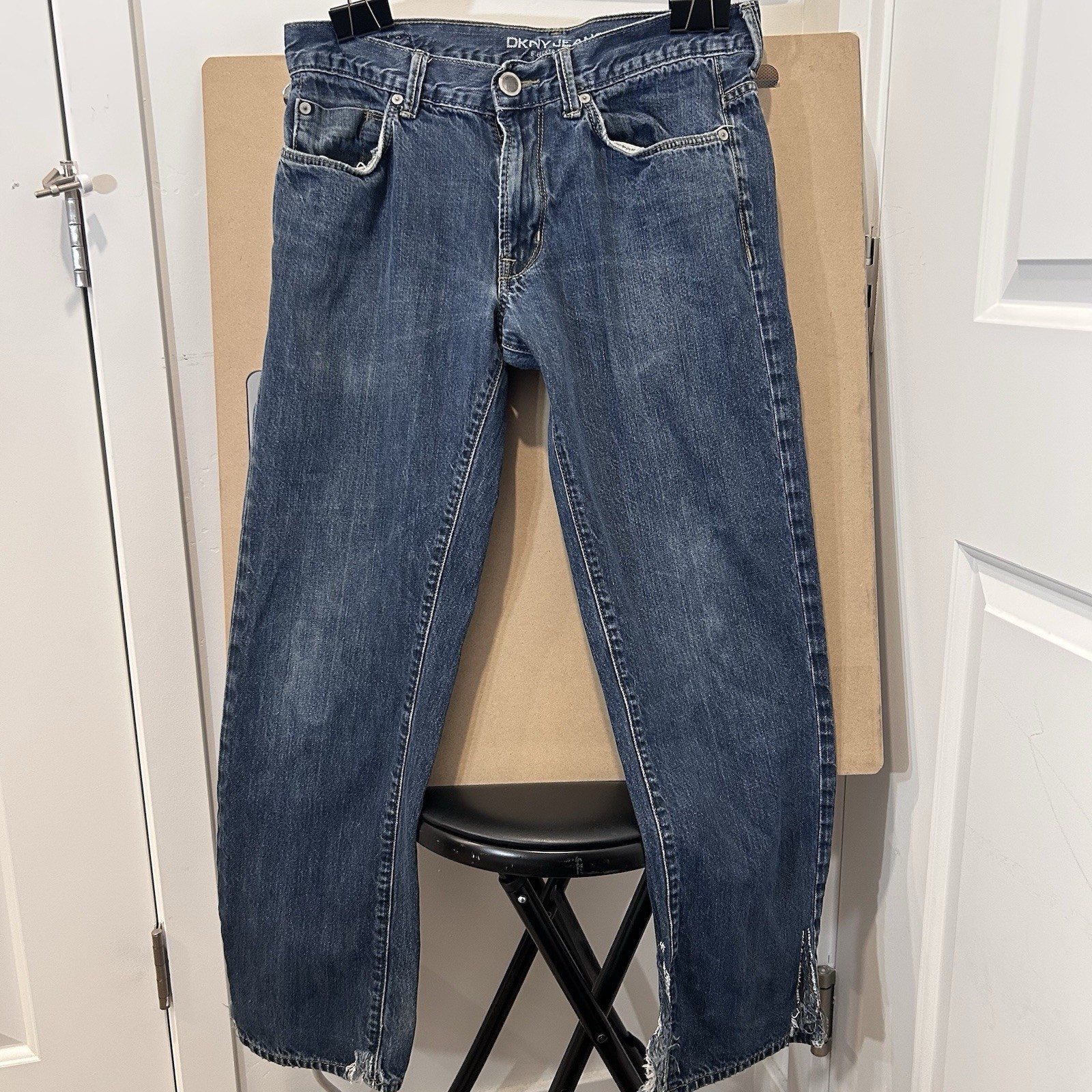 DKNY Jeans Straight Leg Distressed Men’s Jeans Cotton Zip 32 X 30 Comfy!