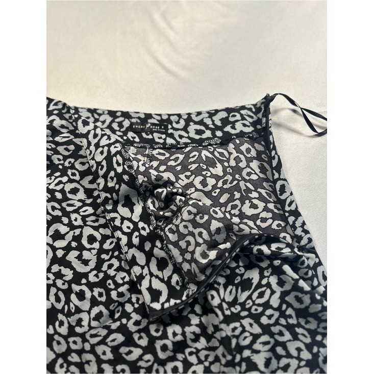 Black & White Leopard-Print A-Line Skirt