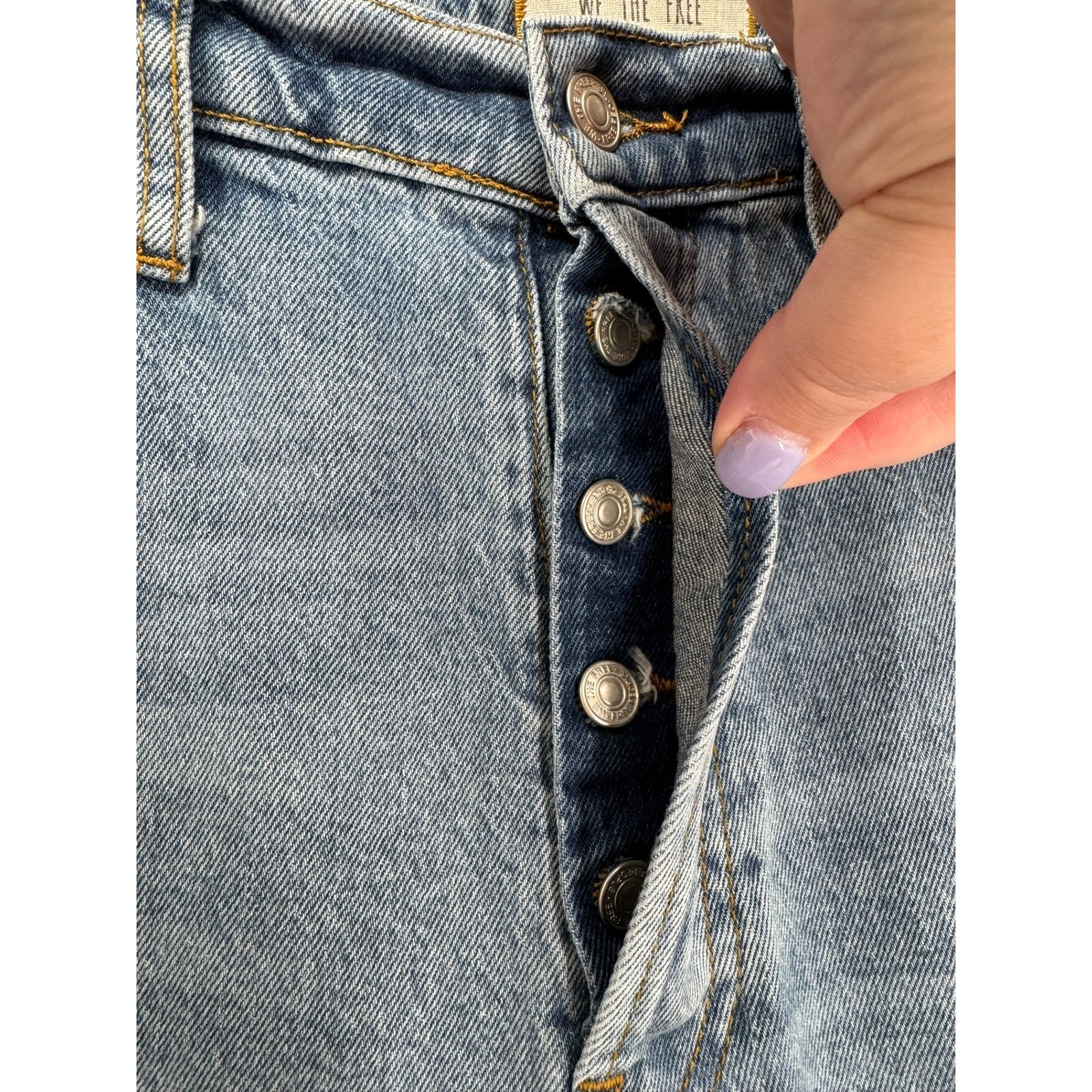 We The Free Women’s 30 Button Fly Jeans Distressed Frayed Hem Denim Light Wash