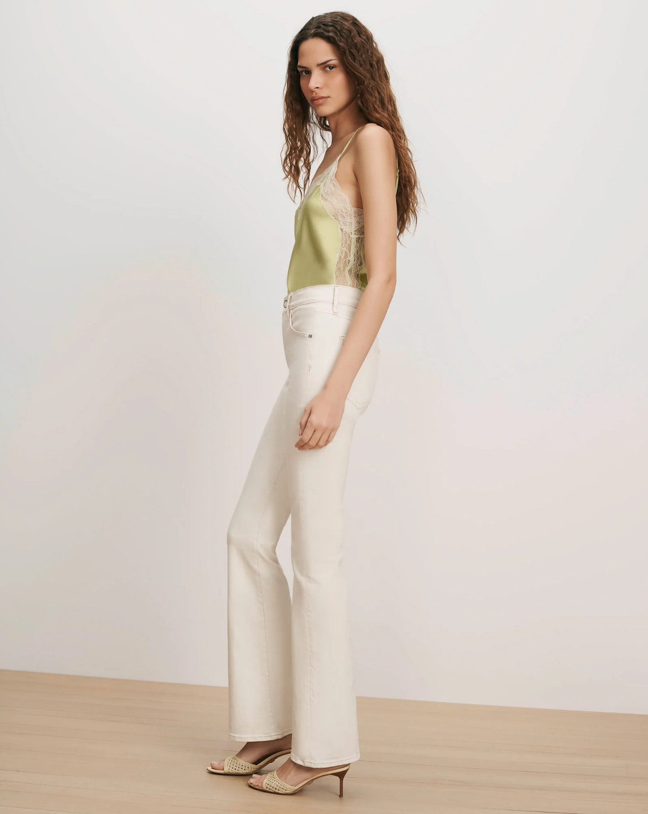 NWT $298 Veronica Beard Beverly High Rise Skinny-Flare Jeans in Beige/ Ecru