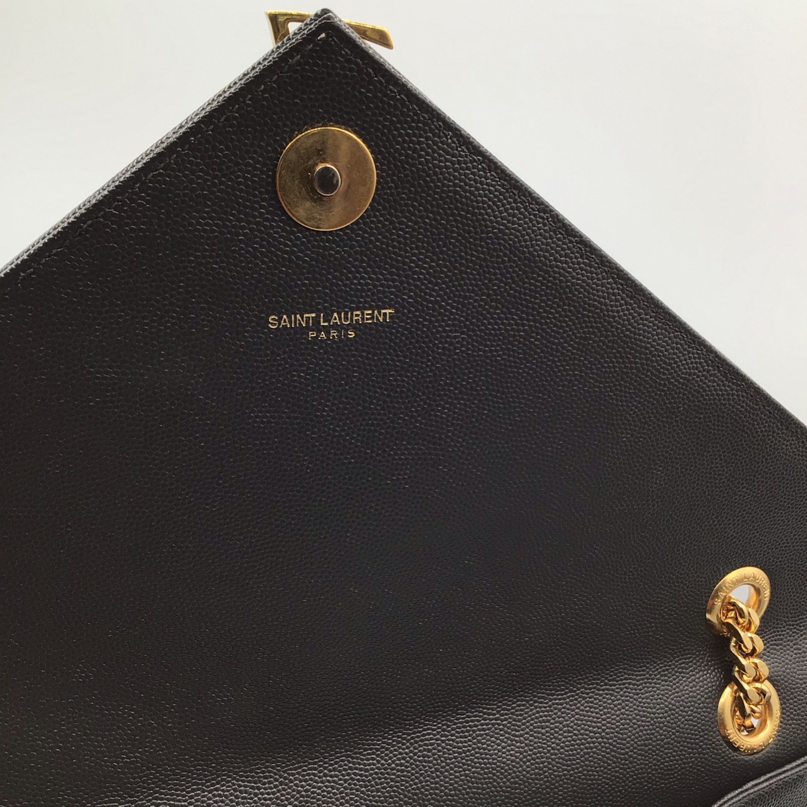 SAINT LAURENT ENVELOPE LARGE BAG IN MATELASSÉ GRAIN DE POUDRE EMBOSSED LEATHER