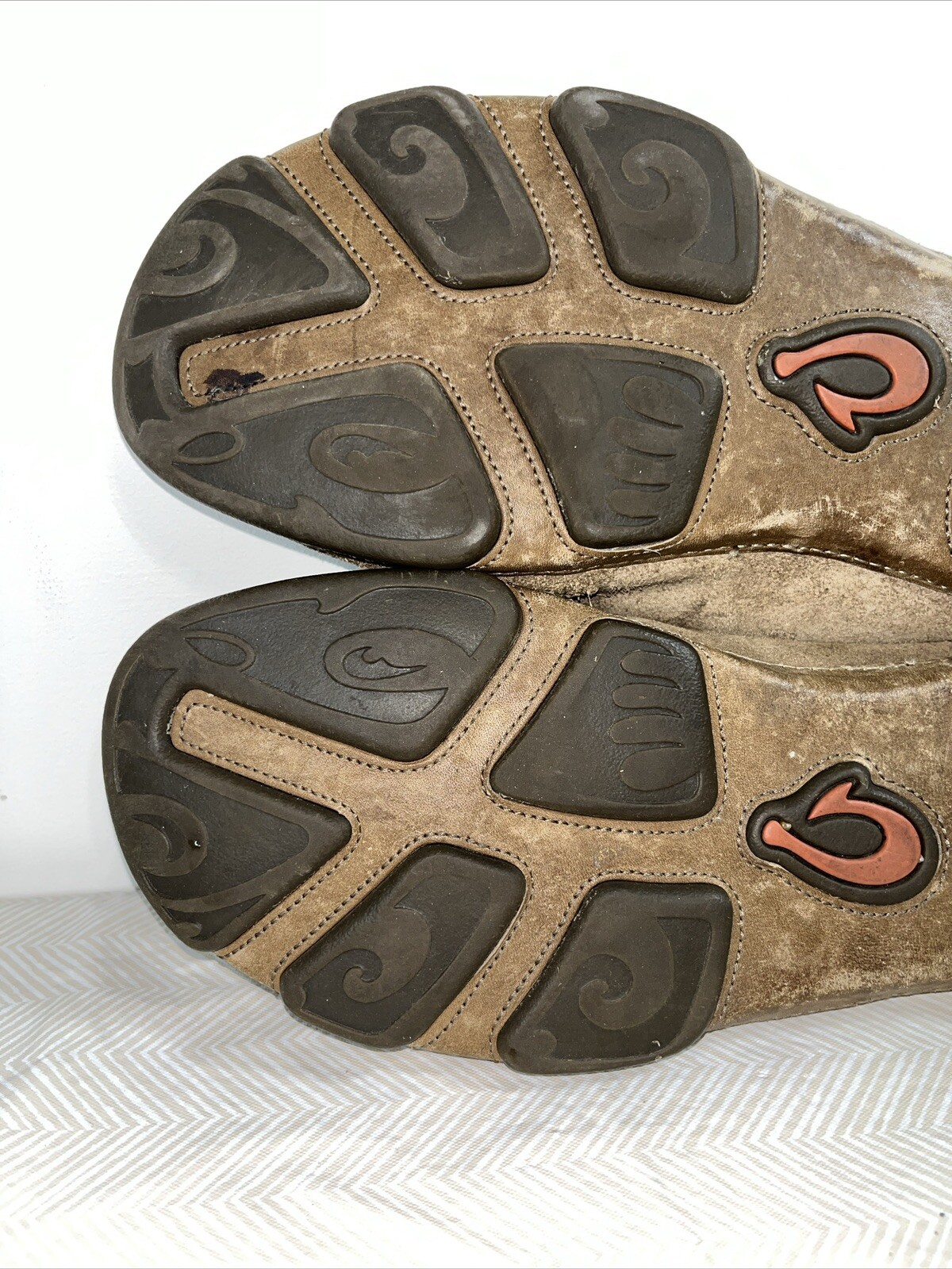 OluKai Mens Moloa Kohana Brown Tan Nubuck Leather Shoes Sz 11 Loafer 10184-1010