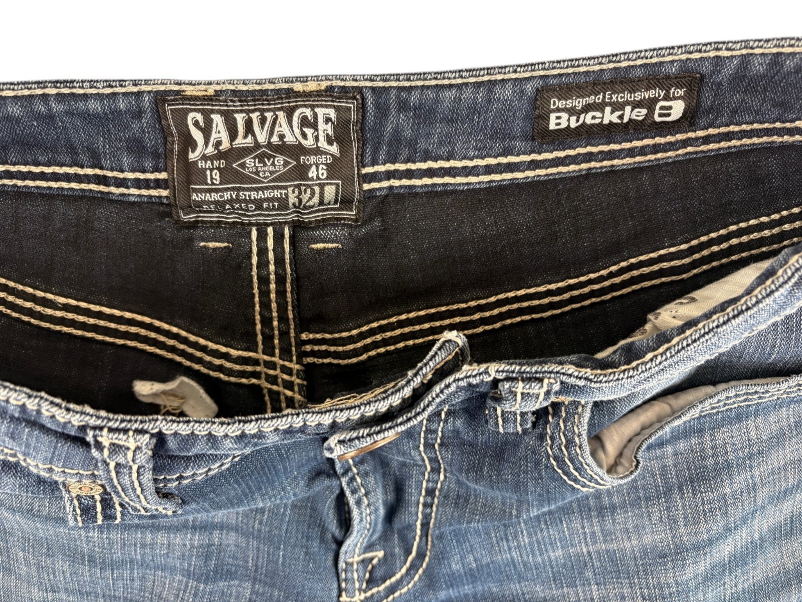 Buckle Salvage Anarchy Straight Relaxed Jeans Mens 32 Large Blue Distressed BKE
