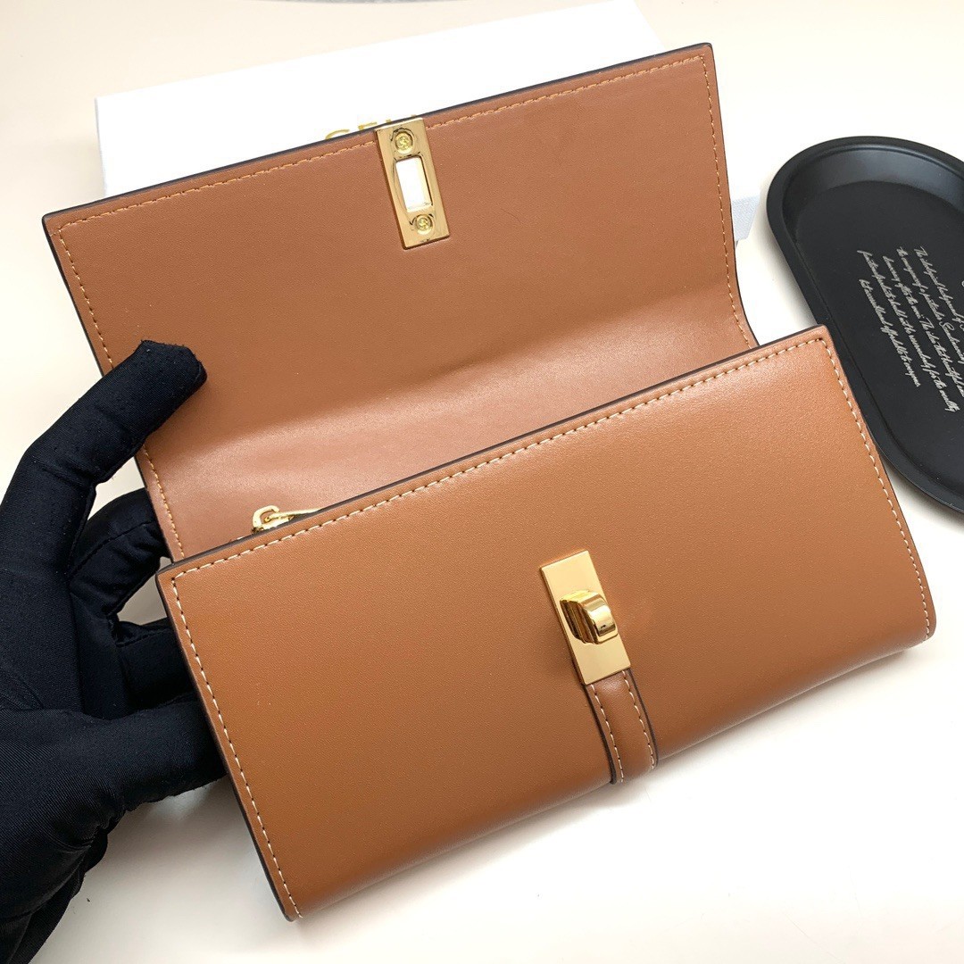 CELINE Caramel Solid Wallet Gold Logo Clasp Zipper Poker Credit Card Holder