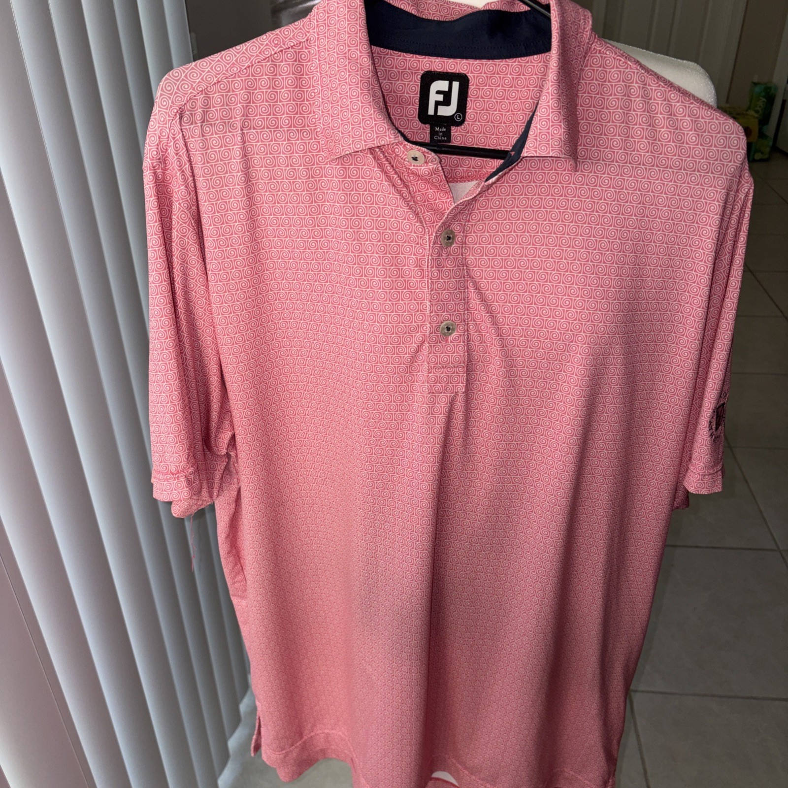 Footjoy FJ Golf Polo Shirt Men’s Pink Geometric Print Performance Short Sleeve