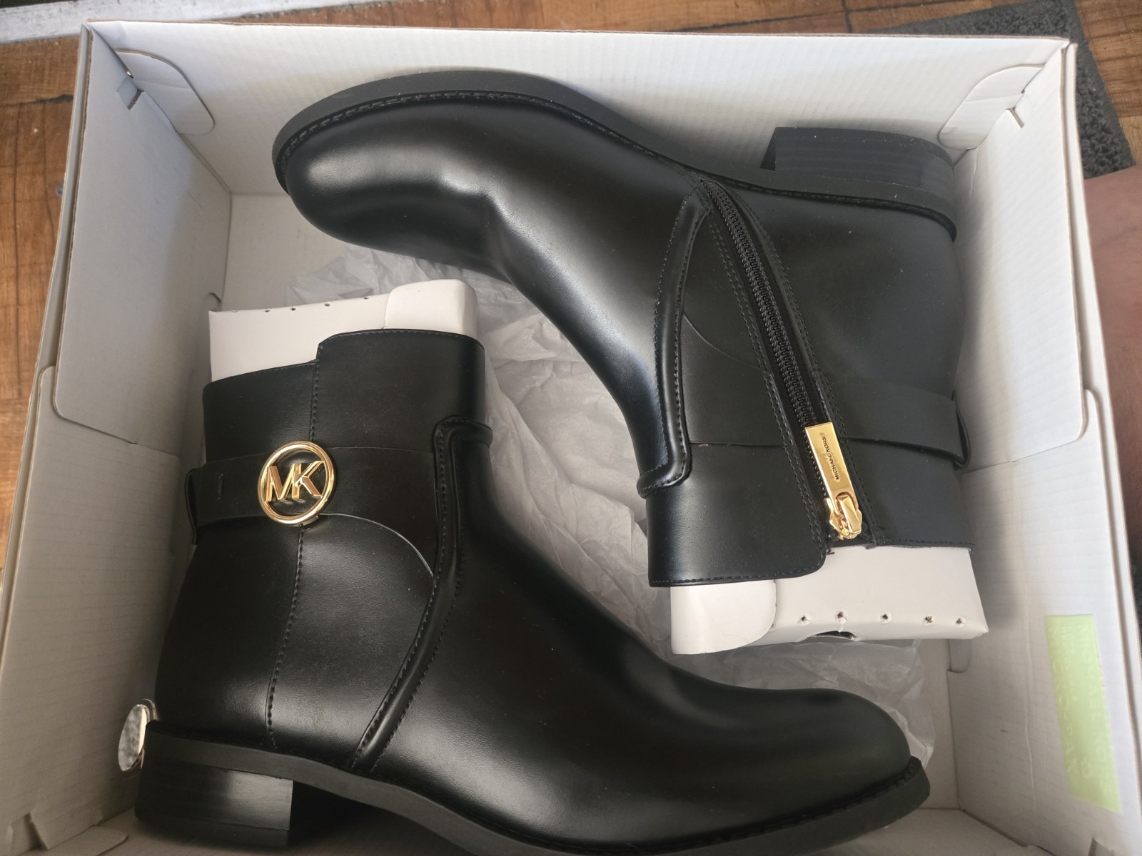 1/7Michael Kors Carmen black leather ankle boho festival classic booties Size 7