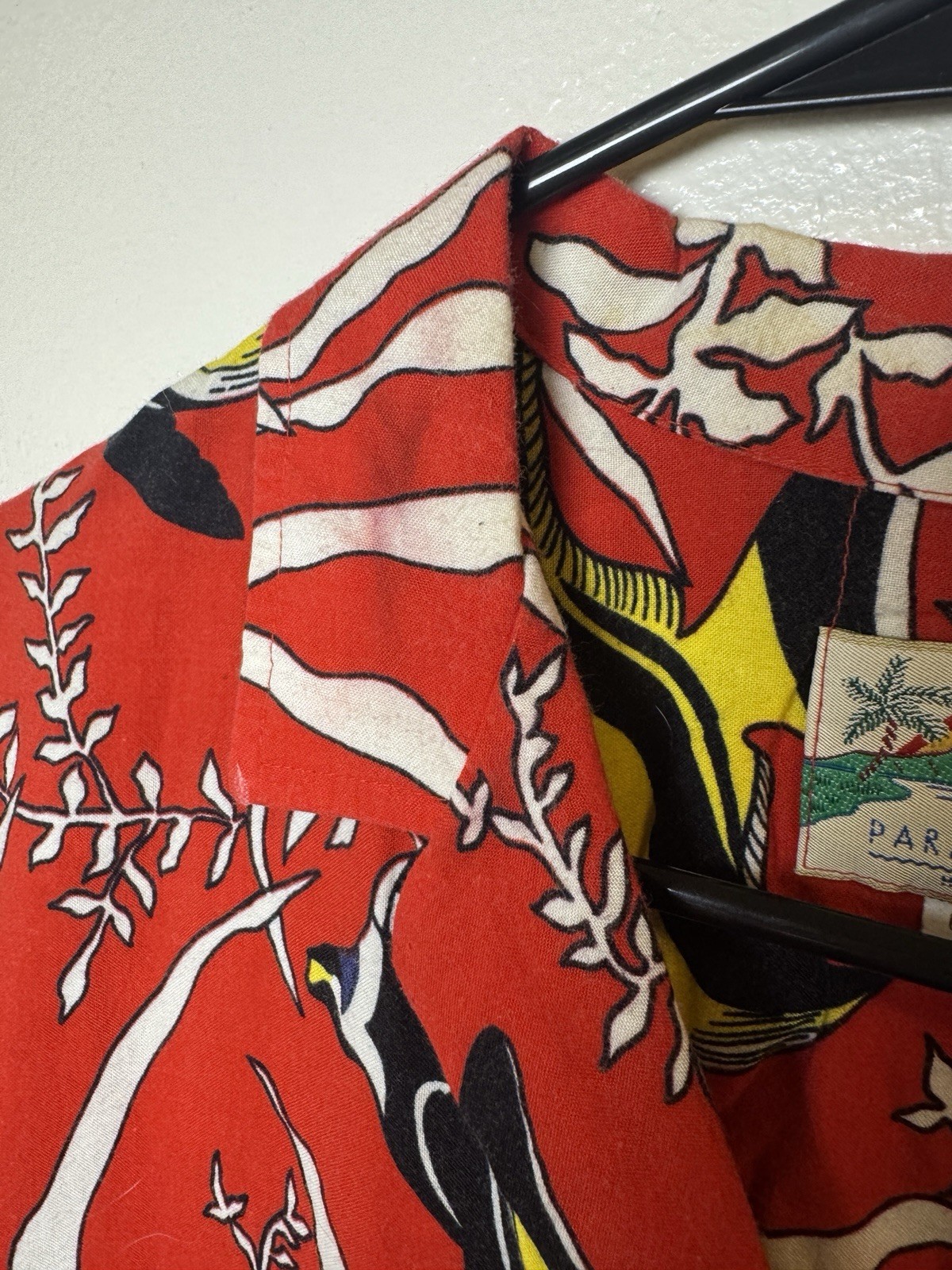 Paradise Found Men’s X Large Vintage Fish Hawaiian Aloha Shirt Red Button Down