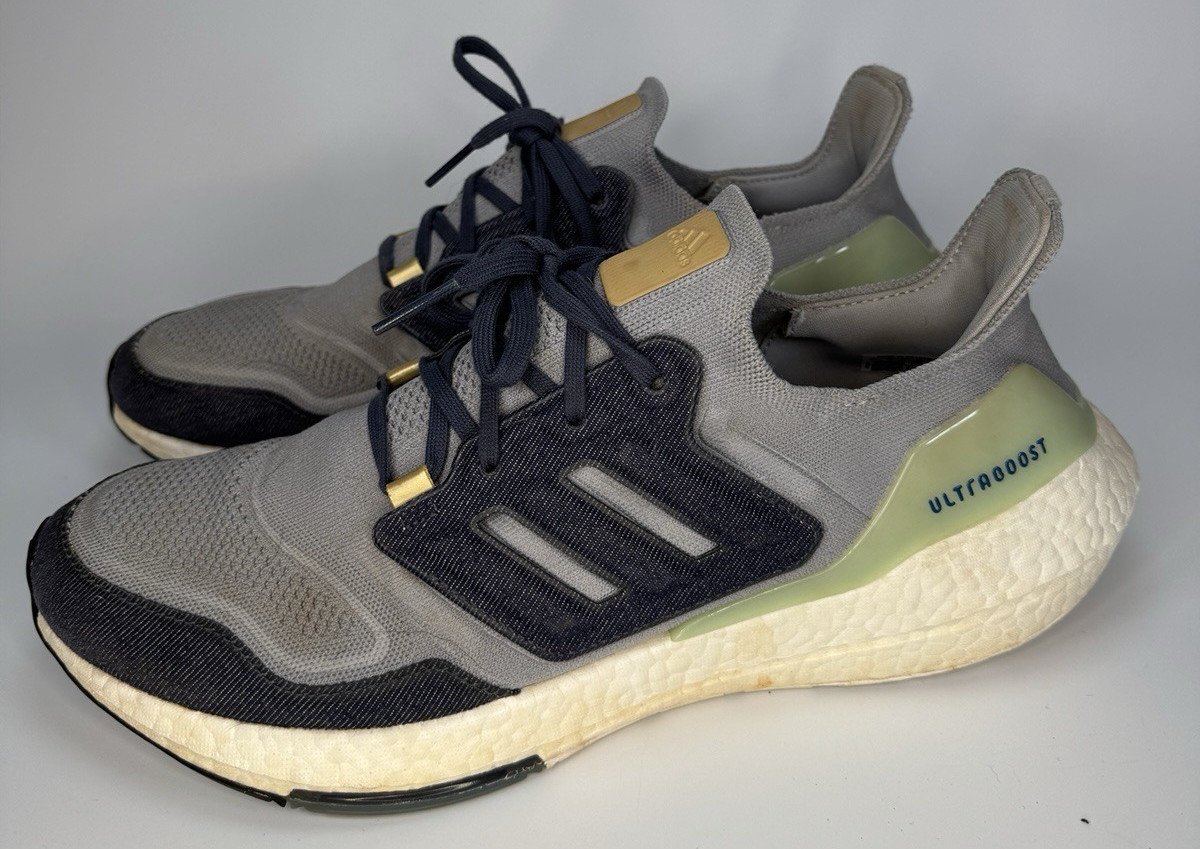 Adidas UltraBoost 22 Halo Silver / Shadow Navy / Linen Green GX9158 Men Sz 11.5