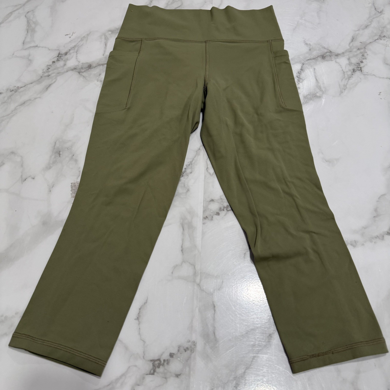 ATHLETA Salutation Stash Pocket II Capri Leggings lot of 2 Size small Nylon Span