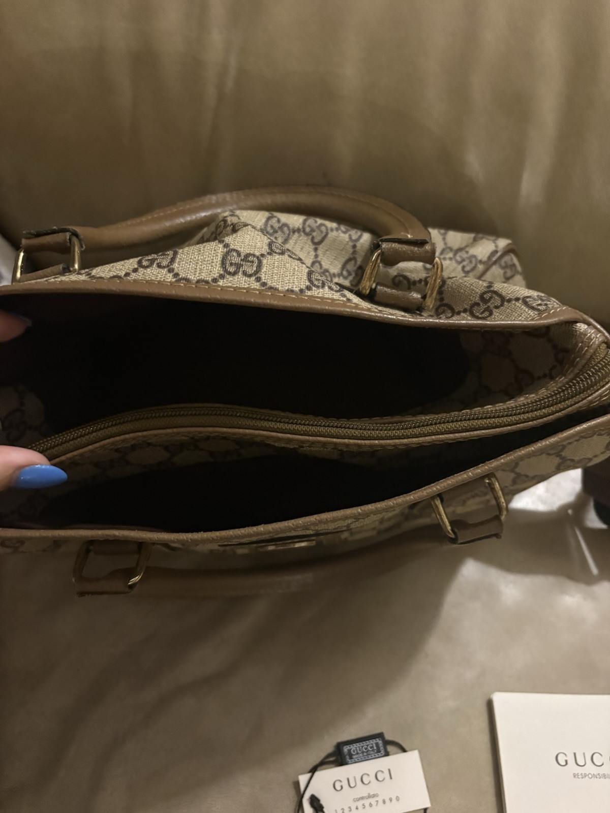 Authentic Vintage GUCCI Ophidia Medium GG tote bag