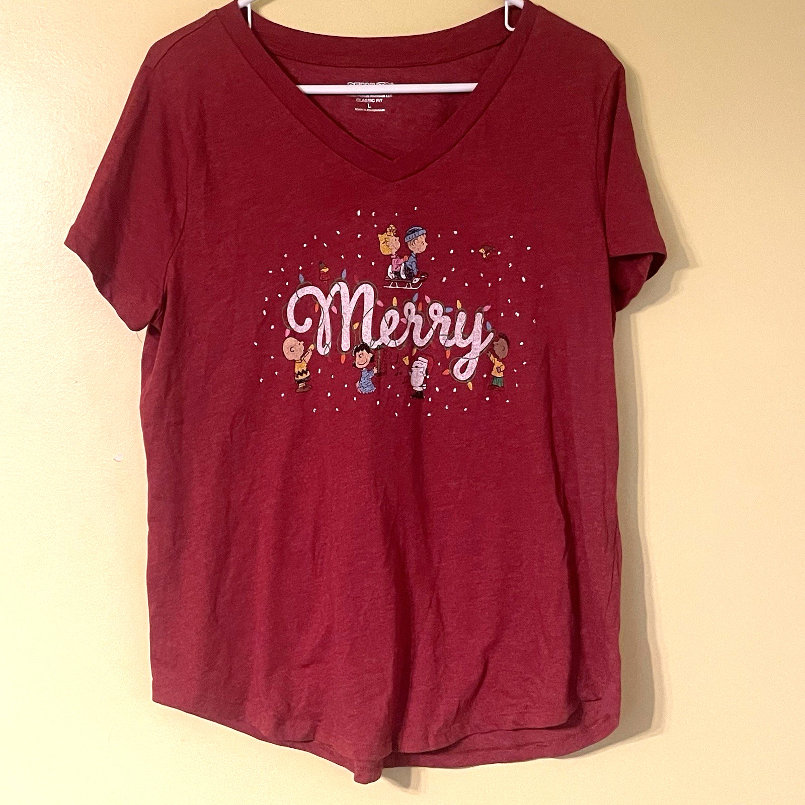 Peanuts Charlie Brown Snoopy Merry Christmas Cartoon Holiday Large Shirt