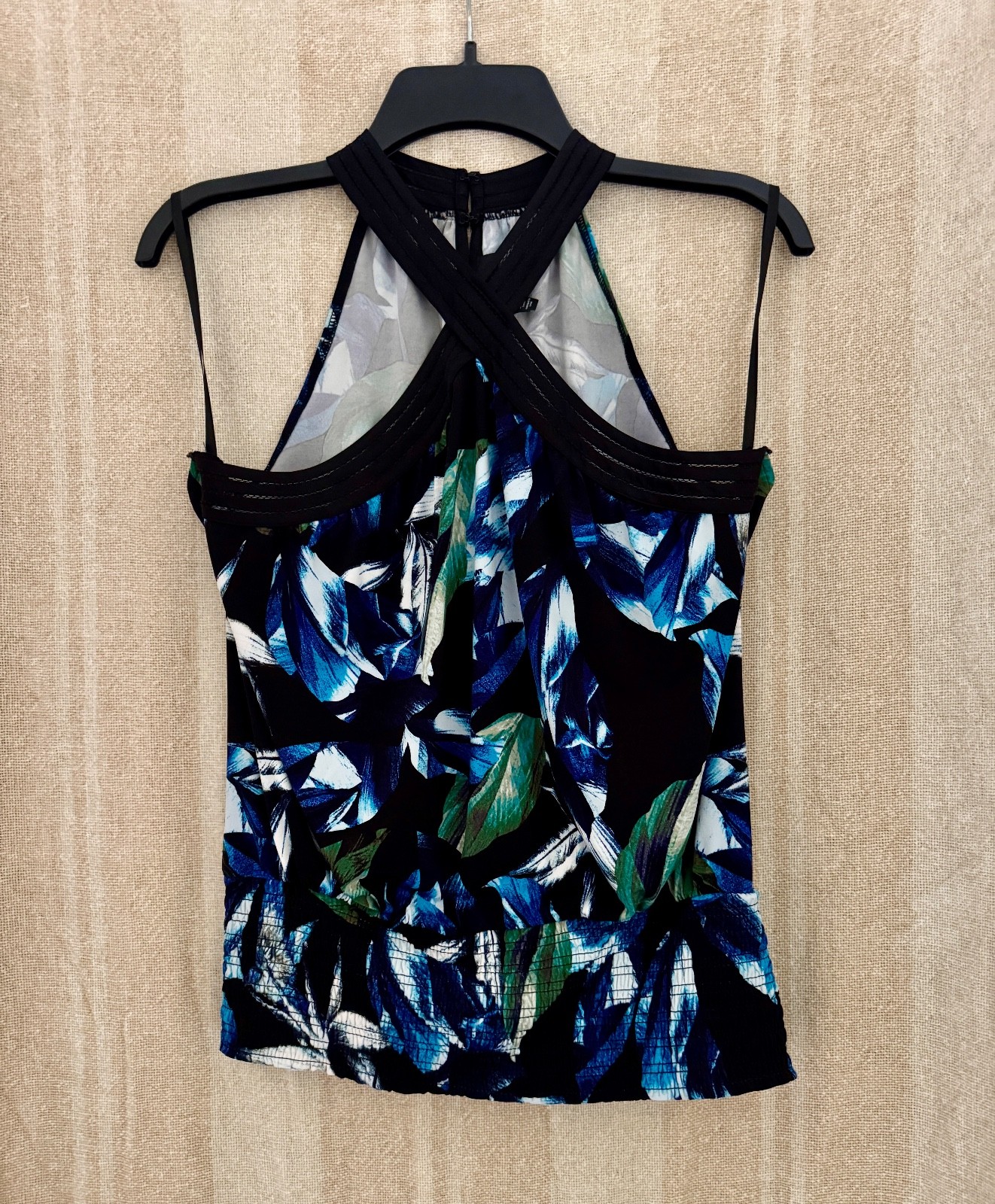 White House Black Market Cross Front Halter Top Elena Leaf Blk Tropical Print SM