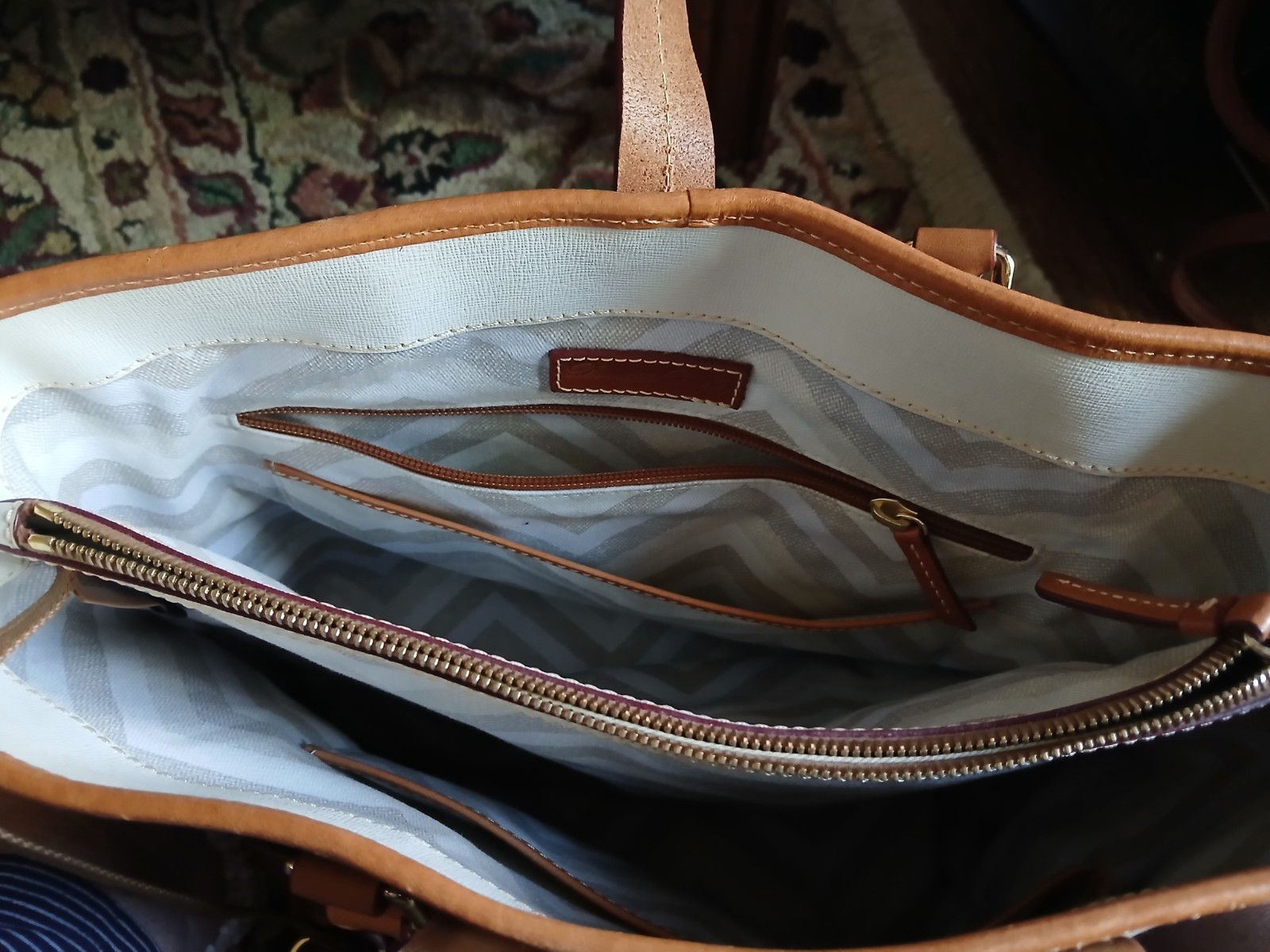 Dooney & Bourke Black Pebbled Satchel Top Handle Tan Strap Zip Turn Lock