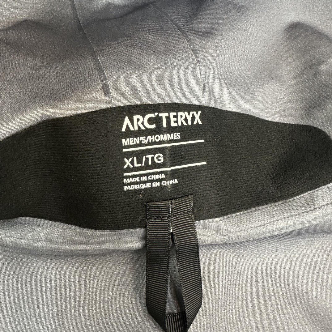 Arcteryx Alpha SV winter Jacket Men’s BRIGHT BLUE Size XL new