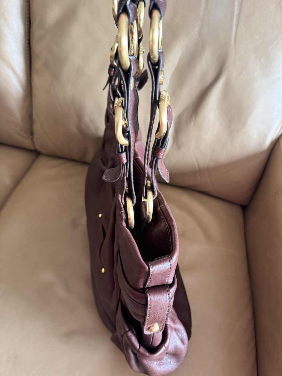 B Makowsky Soft Buttery Brown Leather Handbag Gold Hardware
