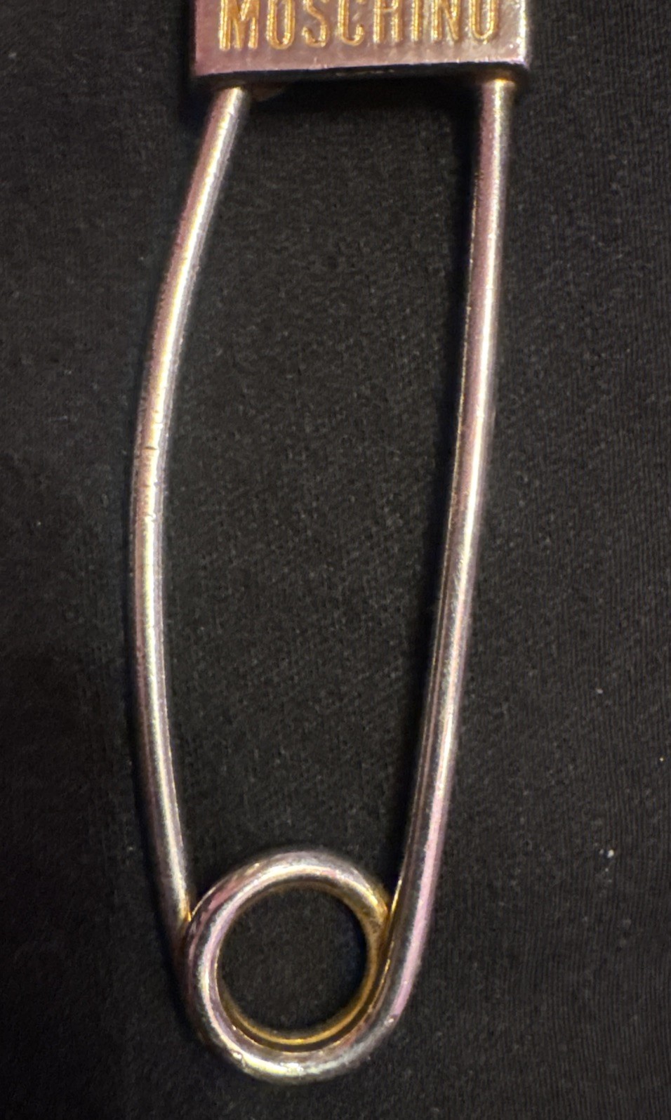 VTG Moschino Punk Chic Safety Pin Charm Keychain, Redwall Italy, 1×4” Y2K 80’s