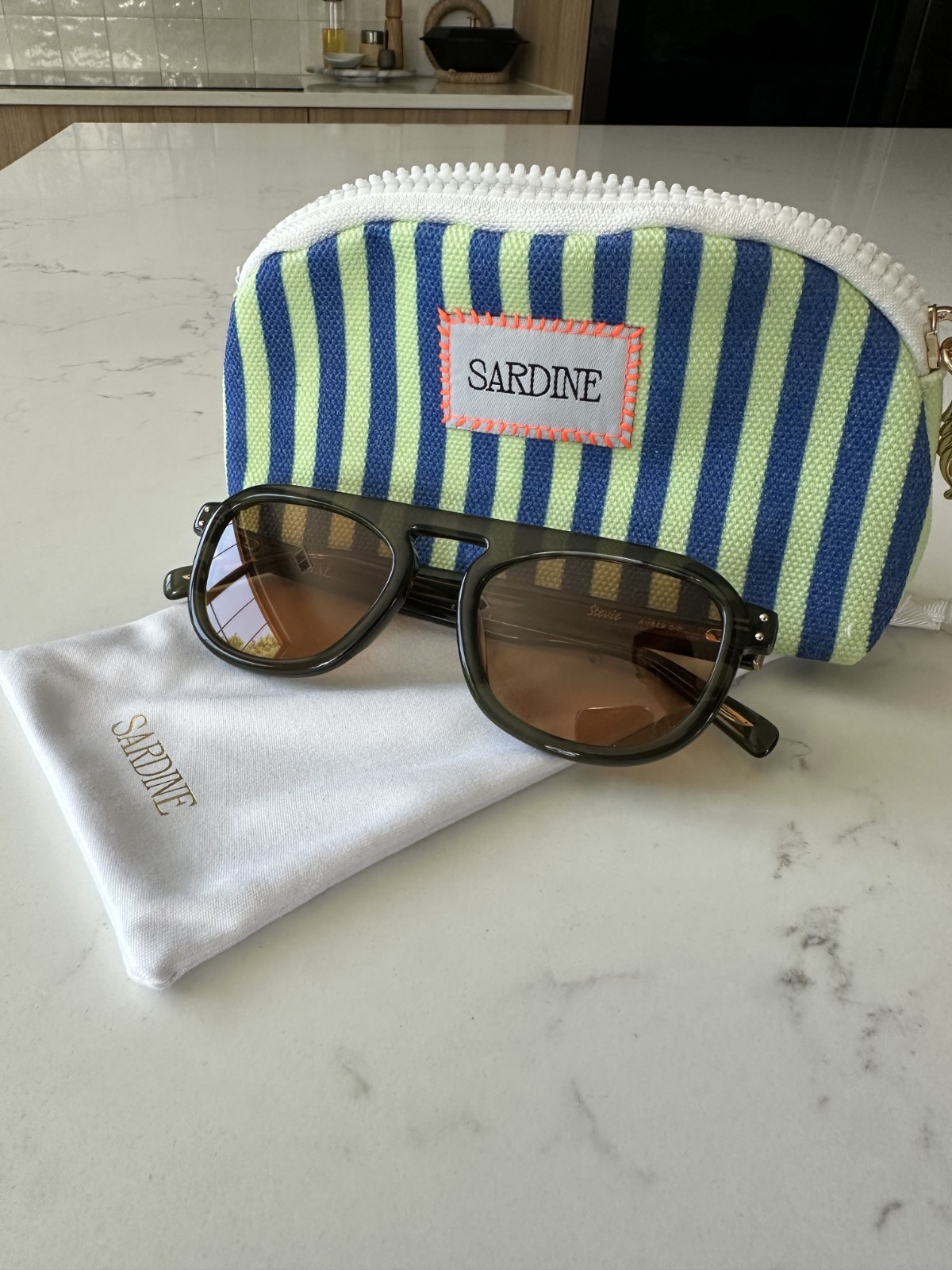 Sardine Stevie Aviator Sunglasses Amber Dip Green Acetate New Cabana Case UV