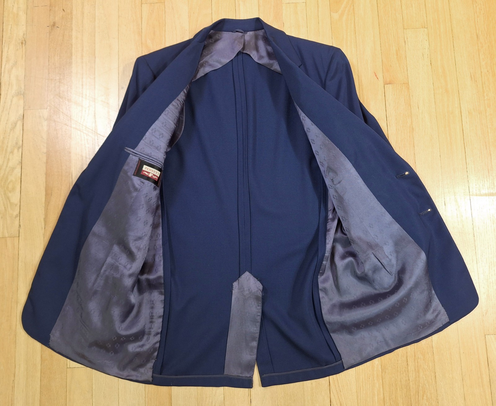 VTG Classic 1950s Rayon Gab Dark Blue 2 PC Suit. 40-41 NICE