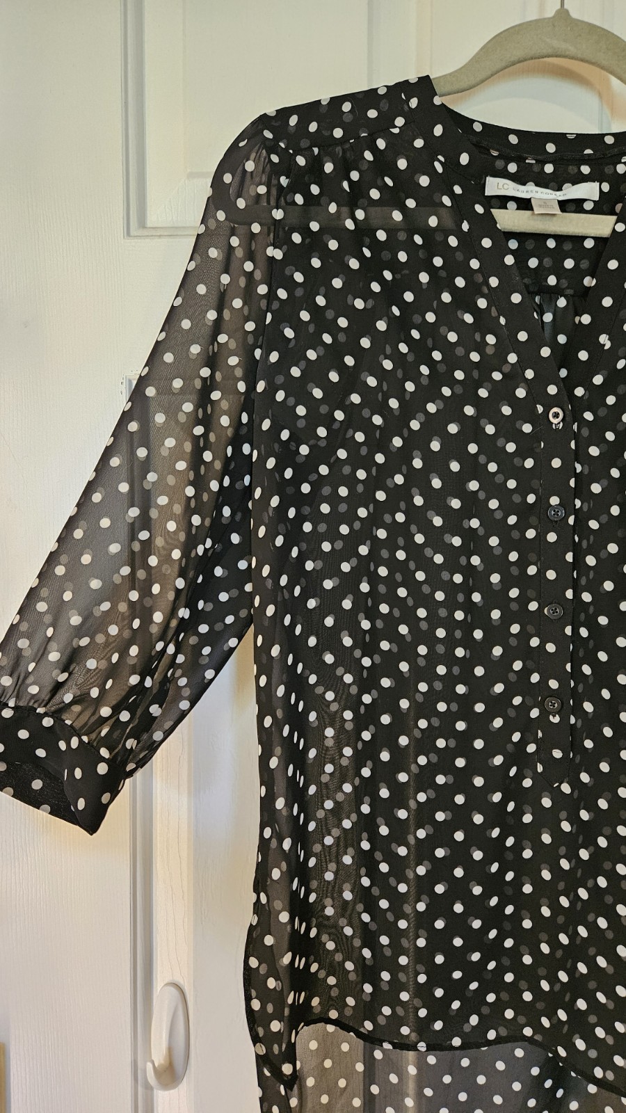 LC Lauren Conrad Black/White Polka Dot V-Neck Sheer Chiffon Button Blouse S