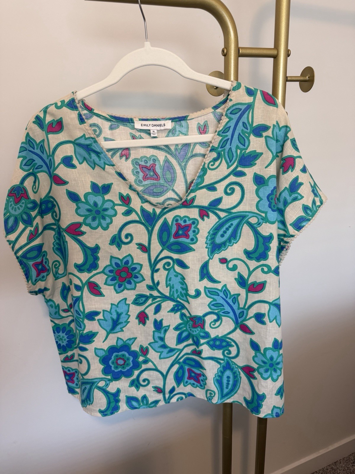 Emily Daniels XL Linen Blend Floral V Neck Blouse Boho Blue Green Pink Top