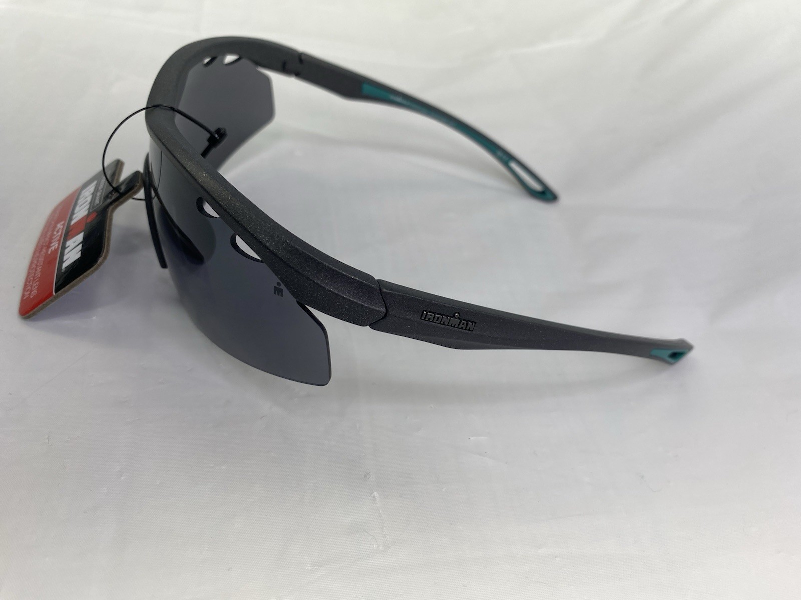 NEW Foster Grant IRONMAN QQ12 GRY/BLU MIR Wrap Sunglasses 100% UVA/UVB🔥