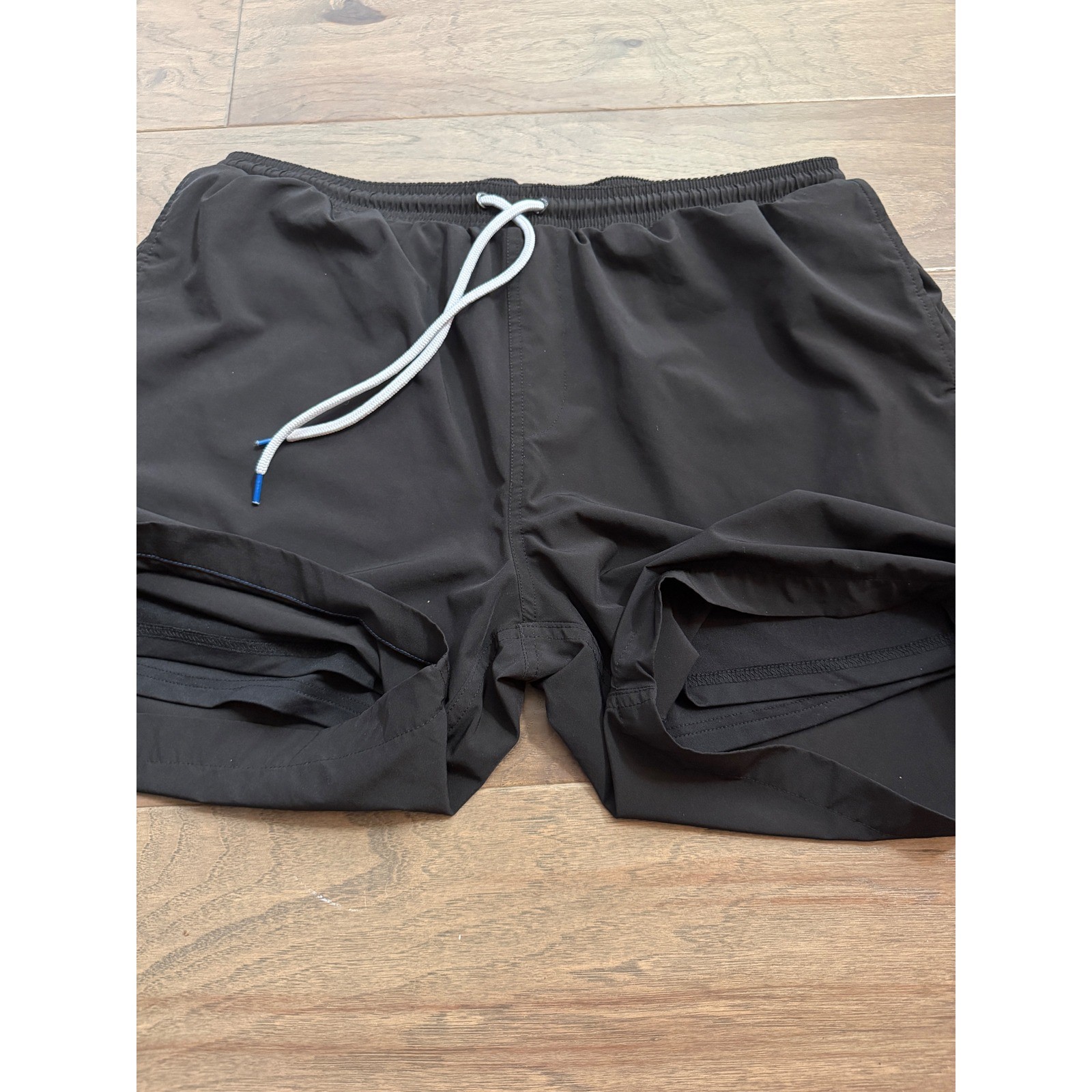 Mugsy Mens XL Black Performance Shorts Elastic Drawstring Liner Gym Swim
