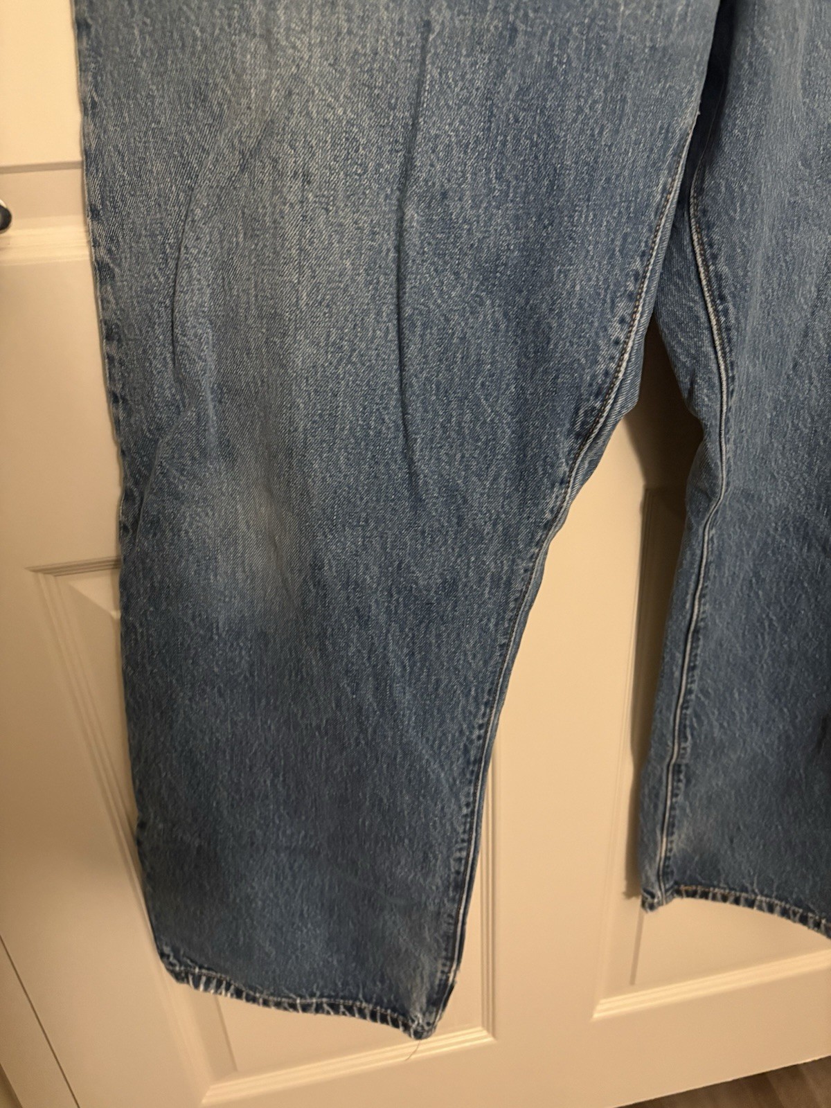Levi’s 501 Original Fit Jeans Men’s 42×30 Light Wash Button Fly 100% Cotton USA