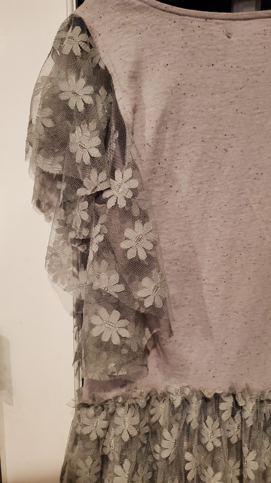 Nick & Mo Anthropologie Womens Blouse Gray Top Floral Lace Kimono Sleeve Medium